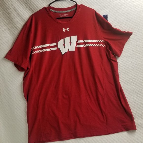 1113 - Wisconsin Badgers 2XL T-Shirt - Picture 1 of 5